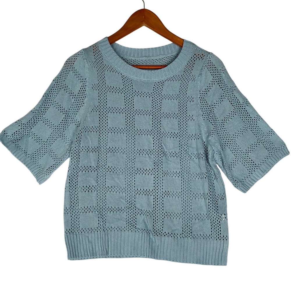 Light Blue Short-Sleeved Sweater Square Pattern Weave Women's Size Small NWOT